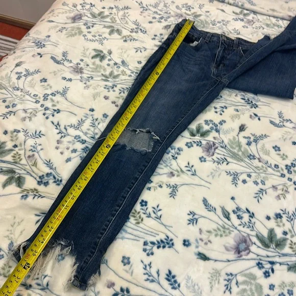 L’AGENCE Distressed Hi Line Rise Light Blue Women's Skinny Jeans Size 25